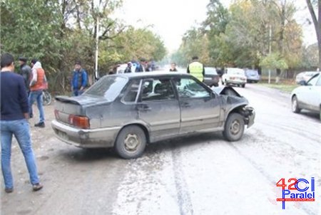 Xaçmazda iki maşın toqquşdu (FOTO)