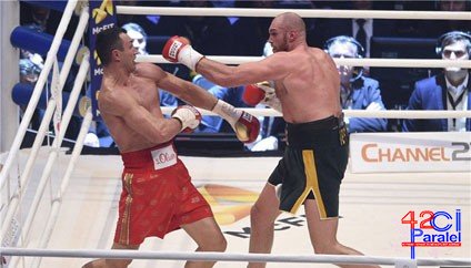 Dünya çempionunun kəməri əlindən alındı