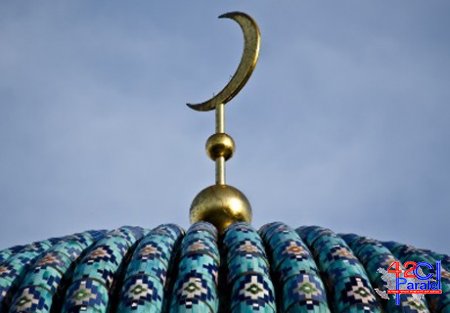 Üç məscid terrorun qurbanı oldu (FOTO)