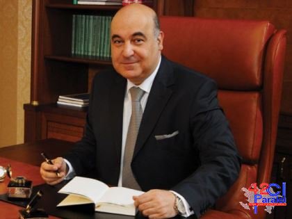 Qadınları çox sevirəm.....