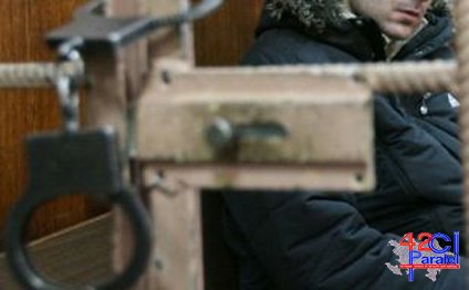 Bakıda qadın ərinin əmisinin boğazını kəsdi
