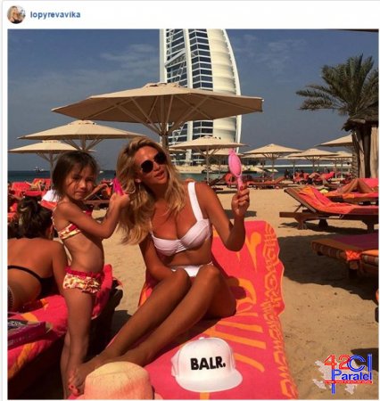 Bakıda olan seksual rus gözəlinin "Dubay əməliyyatı" (FOTO)