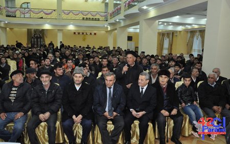 Məmurlar əhali ilə görüşlərə başladı