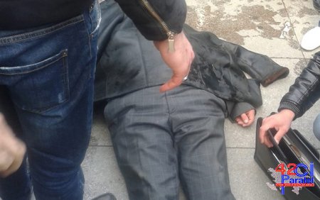 Azərbaycanlı jurnalist yolda yıxılaraq öldü(Video) - Foto