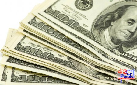 Rusiyada dollar sürətlə ucuzlaşır