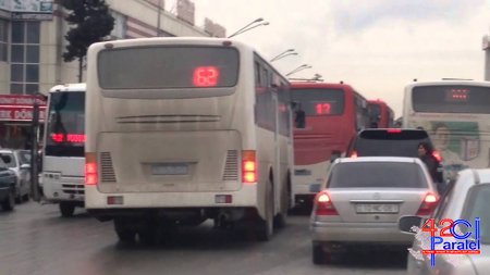 Avtobus qəzası nətciəsində xəstəxanaya yerləşdirilən yaralalıların sayı 4 nəfərdir-SİYAHI