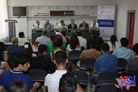 “Peşəkar jurnalist” Virtual Təlim Mərkəzinin Açılış Mərasimi keçirildi “Peşəkar jurnalist” Virtual Təlim Mərkəzinin Açılış Mərasimi keçirildi
