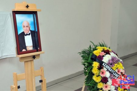 Xalq artisti Muxtar Maniyev dəfn olundu