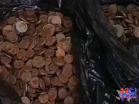 Zibillikdən 120 kq pul tapıldı - Azərbaycanda