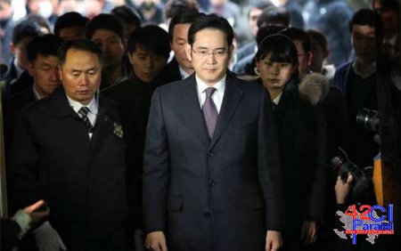 Samsung şirkətinin rəhbəri həbs olundu -Səhmləri ucuzlaşdı