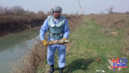 Qarabağ kanalının kənarına baxış keçirilmiş, 1 ədəd 100 mm-lik yivsiz top mərmisi