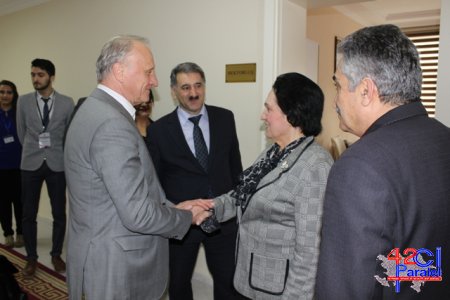 Yeltsin dövrünün dövlət katibi Azərbaycana gəldi