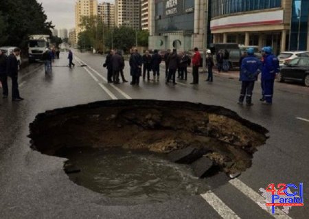 Bakıda yeni çəkilmiş yol çökdü – VİDEO + FOTO + YENİLƏNİB