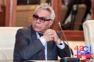 Komitə sədri büdcədə neftin baza qiymətinin 45 dollardan götürülməsinin səbəbini açıqlayıb