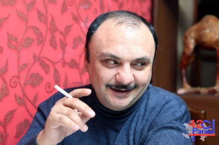 Nağılbaz porno videosuna “ilişən” meyxanaçıya cavab verdi – VİDEO