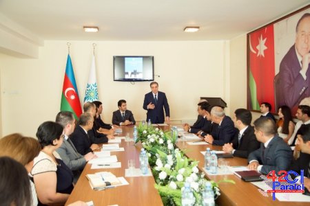 Gəncənin icra başçısı Niyazi Bayramov partiya fəalları ilə görüşüb