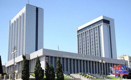 Dövlət gerbi və himni müzakirəyə çıxarılır