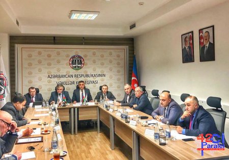 Vəkillərin fəaliyyəti dayandırıldı